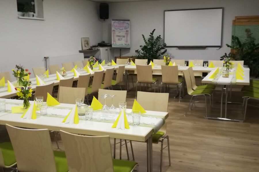 U-Form Aufstellung Tische